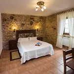 בית כפרי Casa Castineira