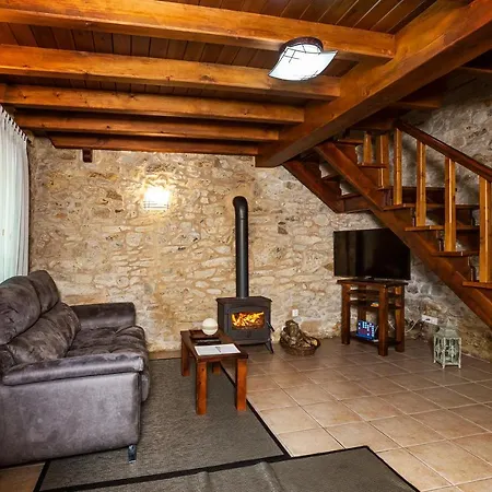Casa Castineira * Мухия